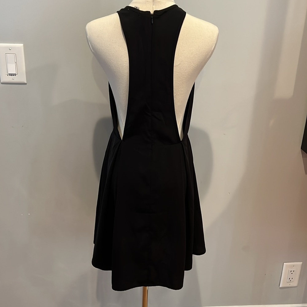 LBD - Picture 3 of 3